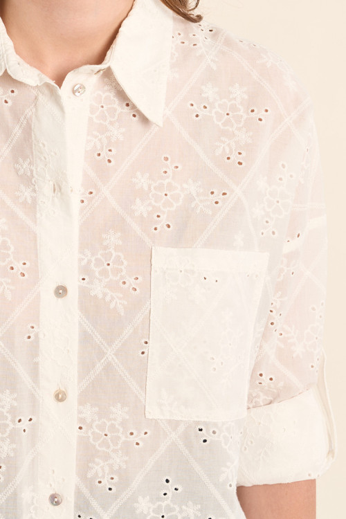 Camisa de mujer de manga larga, flores bordadas.
