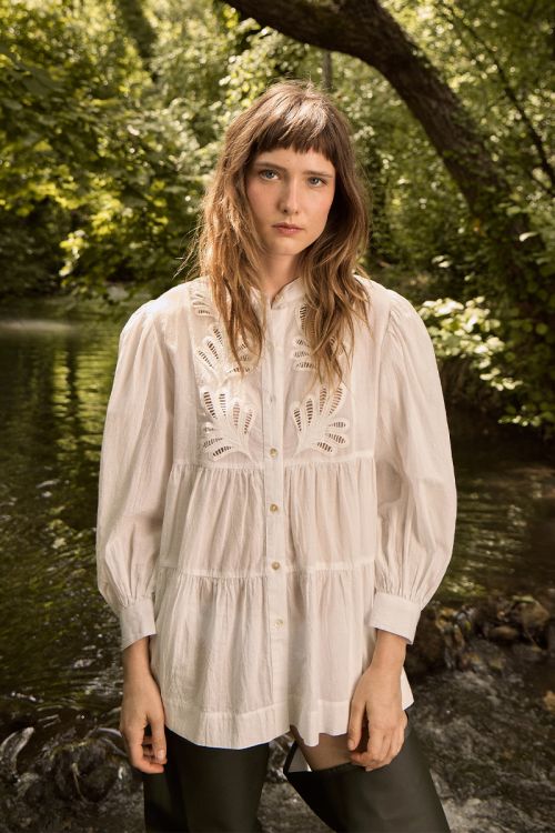 Longue chemise en coton, broderies anglaises