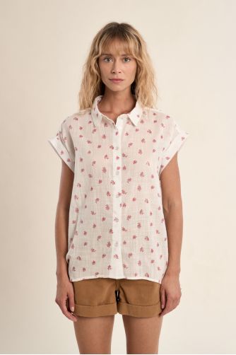 Camisa de mujer de manga corta, estampado flores.