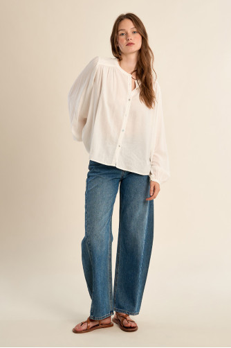 Long-sleeved blouse