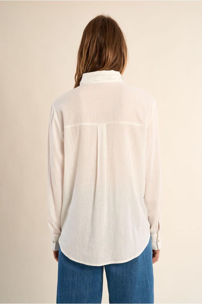 White shirt with lace tie