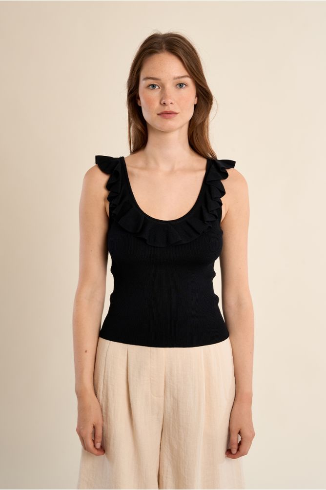 Round neck tank top with ruffles