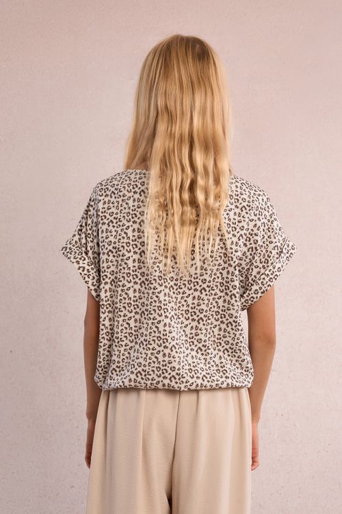 Leopard print top
