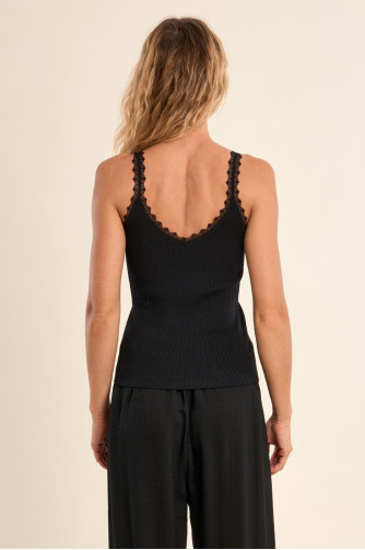 Knitted tank top, lace straps