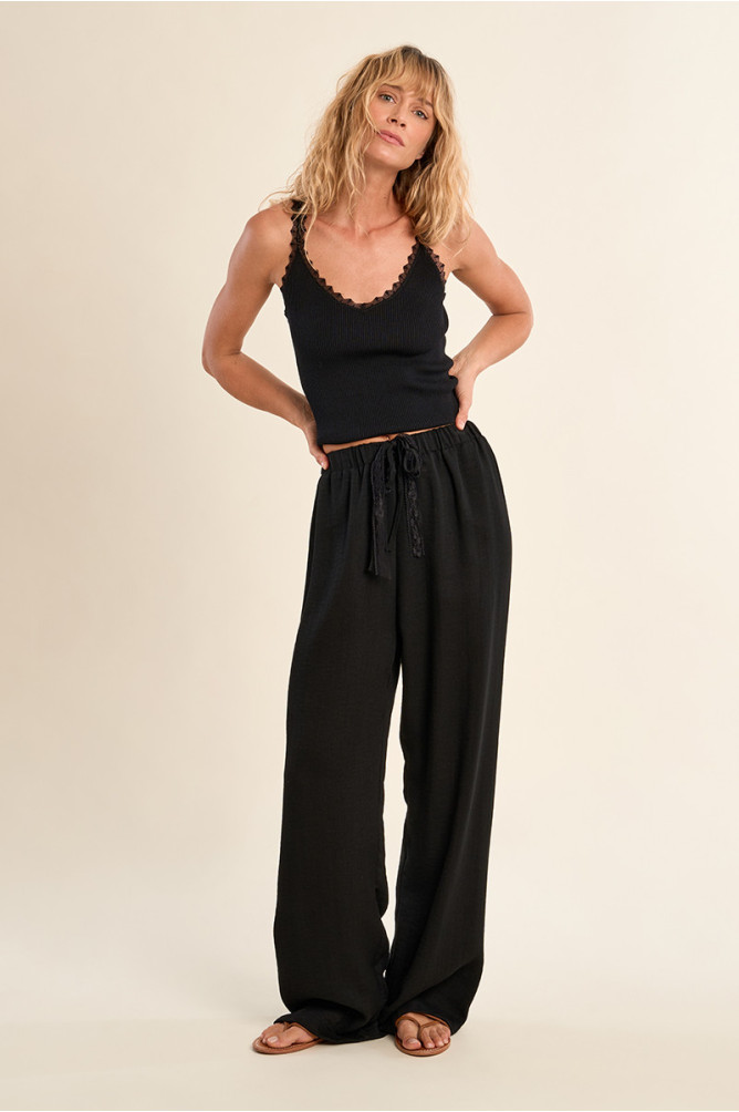 Débardeur en maille, bretelles dentelles