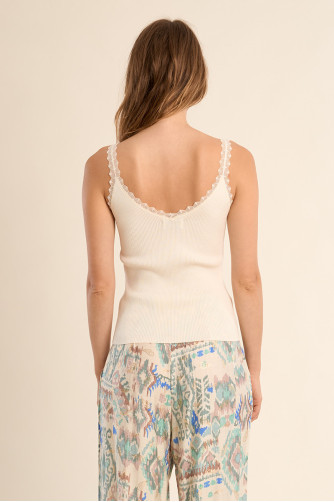 Knitted tank top, lace straps