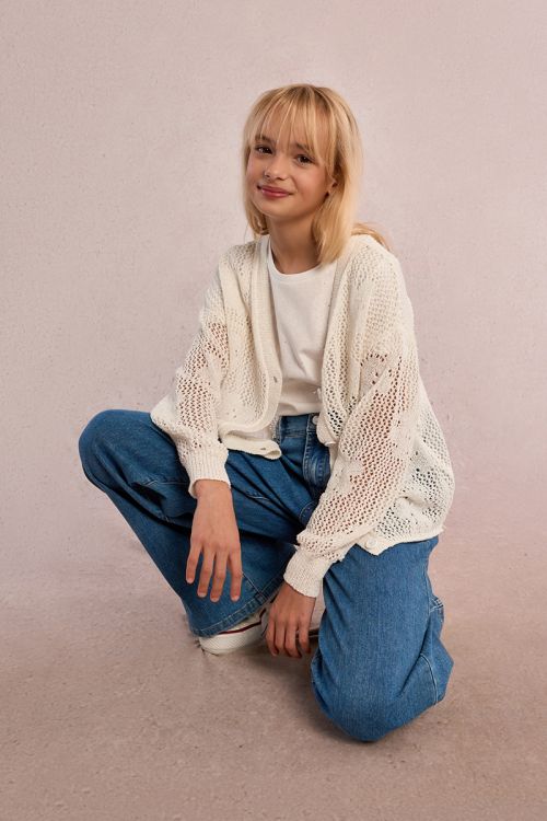 Gilet en maille ajourée, motif fleur