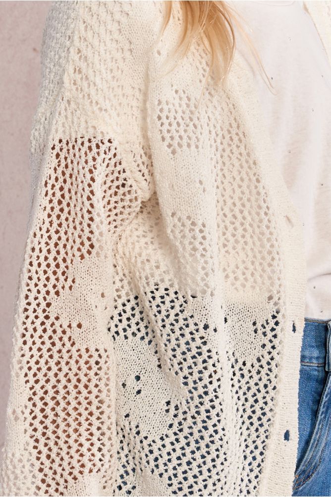 Gilet en maille ajourée, motif fleur