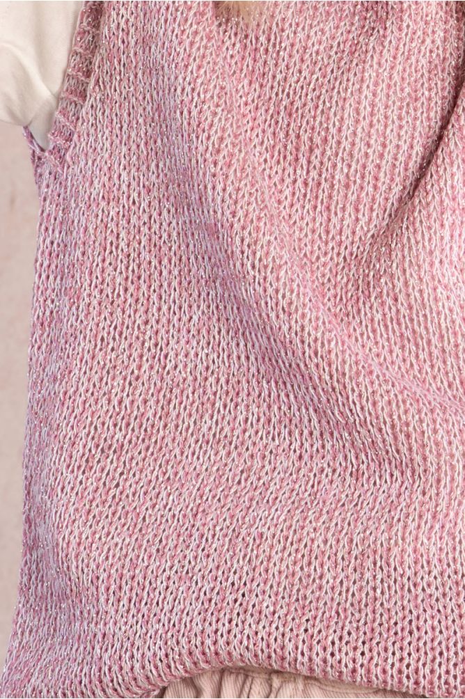 Knitted sweater, sleeveless