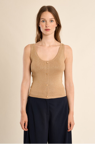 Knitted tank top, fancy buttons