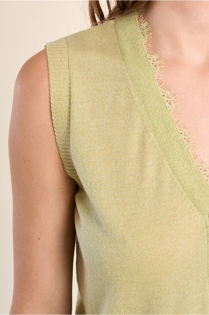 Vest without sleeves, V-neck