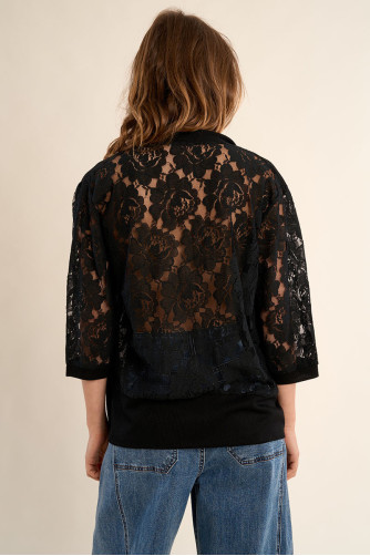 Vest with lace sleeves