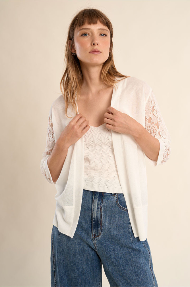 Vest with lace sleeves