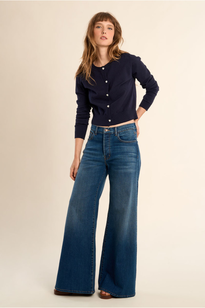 Cárdigan de mujer de manga larga, detalle corazones.