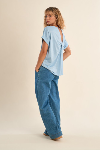 T-shirt casual, ouverture dans le dos 