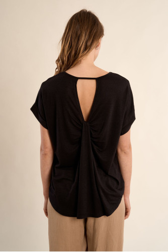 T-shirt casual, ouverture dans le dos 