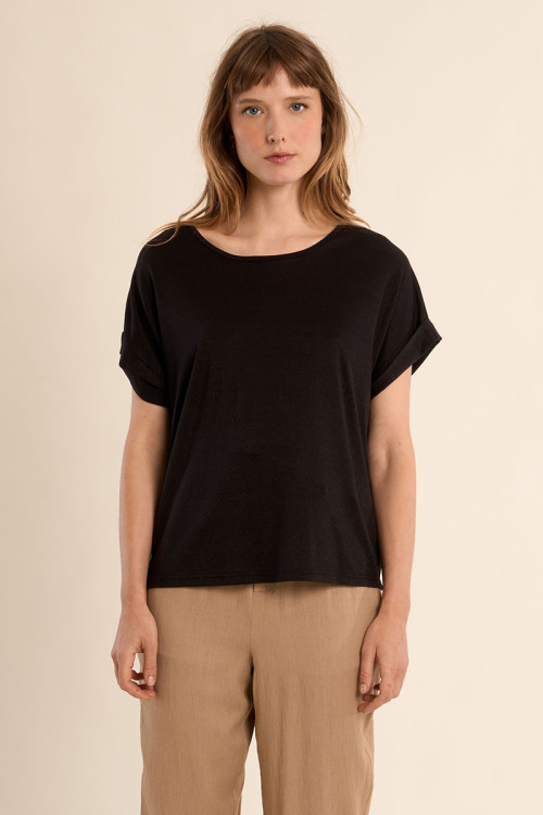 T-shirt casual, ouverture dans le dos 