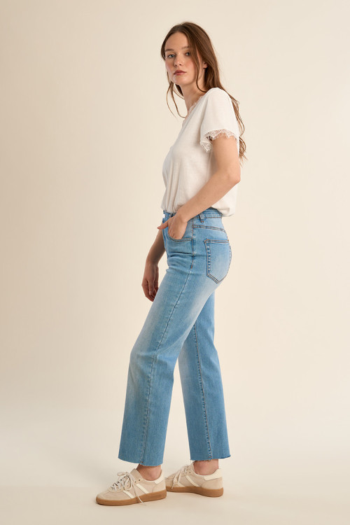 Straight-leg denim, high waist