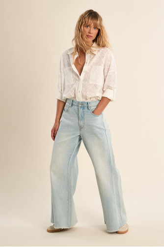 Wide-leg, flared denim