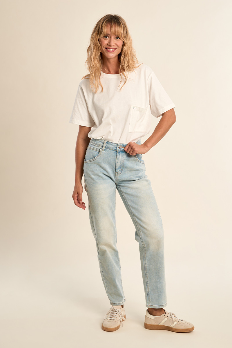 Front Inseem Straight jeans