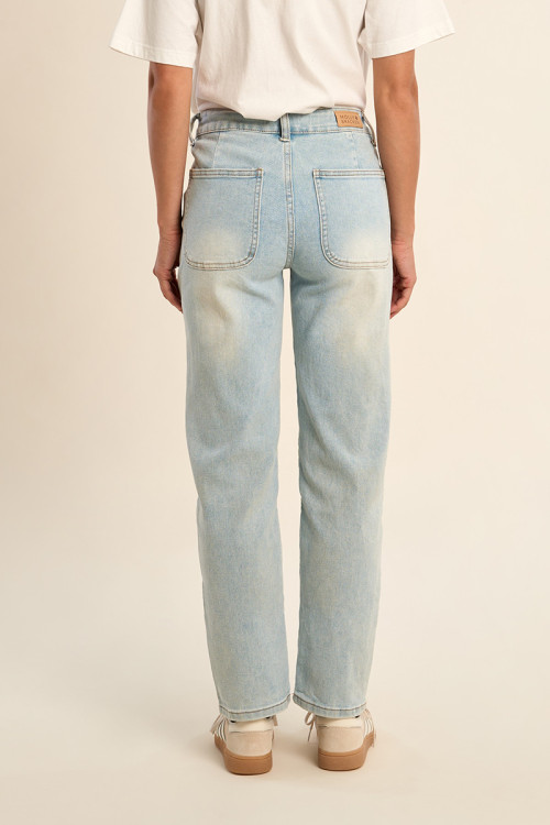 Jean straight