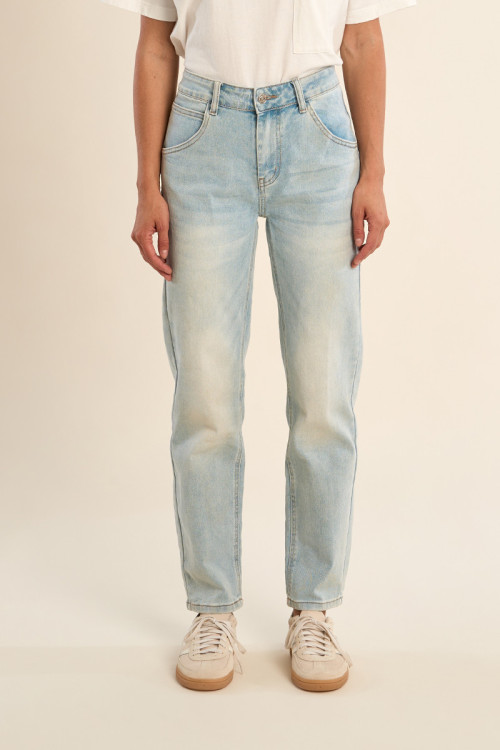 Straight jeans