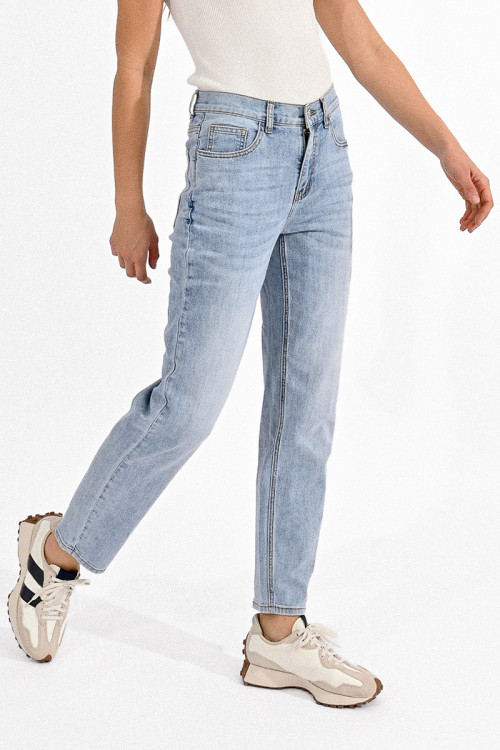Pantalón vaquero estilo ¨mom¨