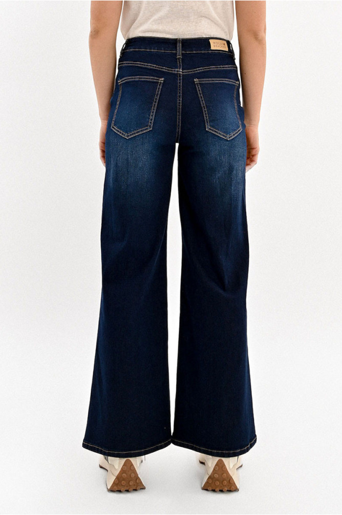 High-waisted wide-leg jeans
