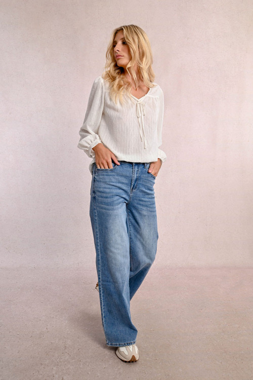 High-waisted wide-leg jeans