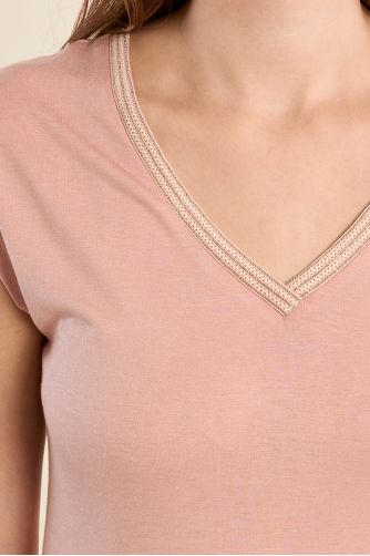 V-neck T-shirt, embellished with rhinestones