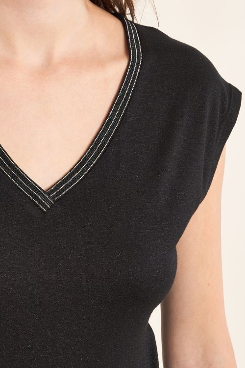 T-shirt à col V, orné de strass