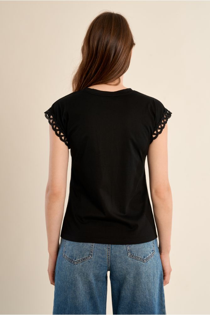 Openwork sleeve T-shirt