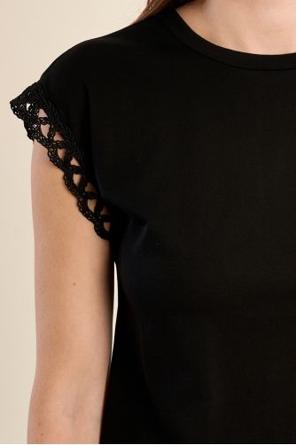 Openwork sleeve T-shirt