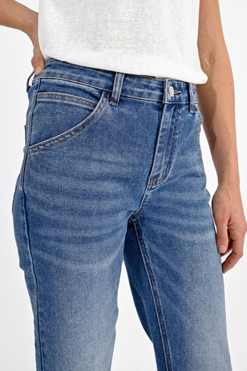 Pantalón vaquero estilo ¨mom¨