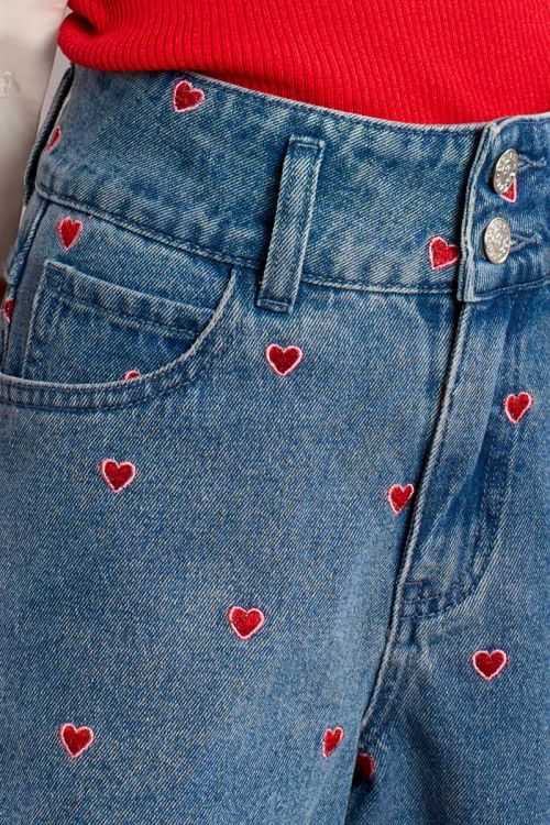 Short de niña vaquero, estampado corazones.