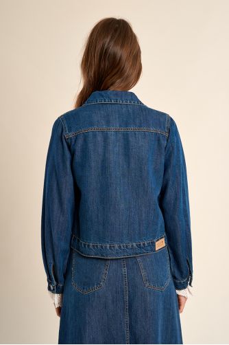 Veste court en denim, ceintrée