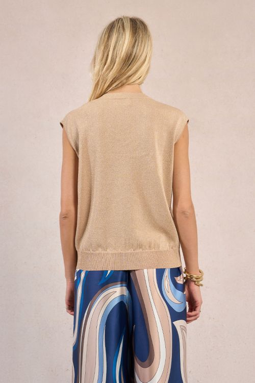 Sleeveless sweater