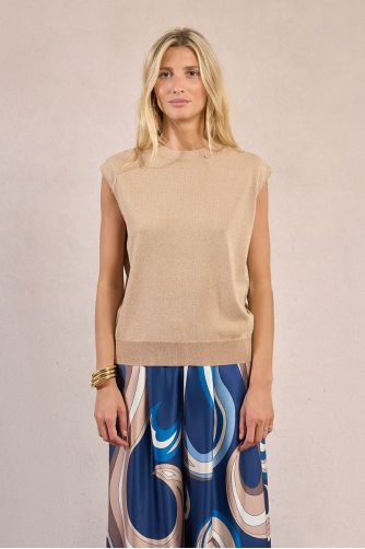 Jersey de mujer de manga corta, en tejido brillante.