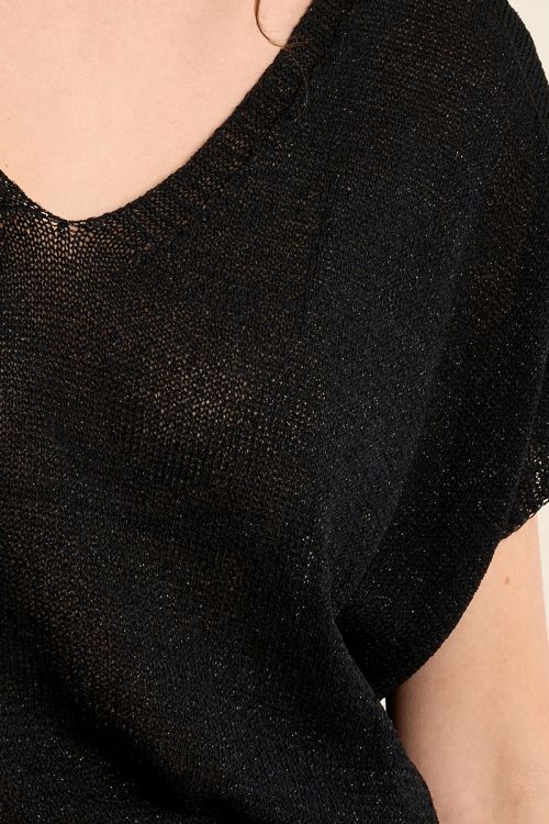 Iridescent knit sleeveless sweater