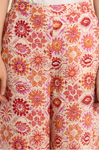 Pantalón de mujer largo, estampado étnico.