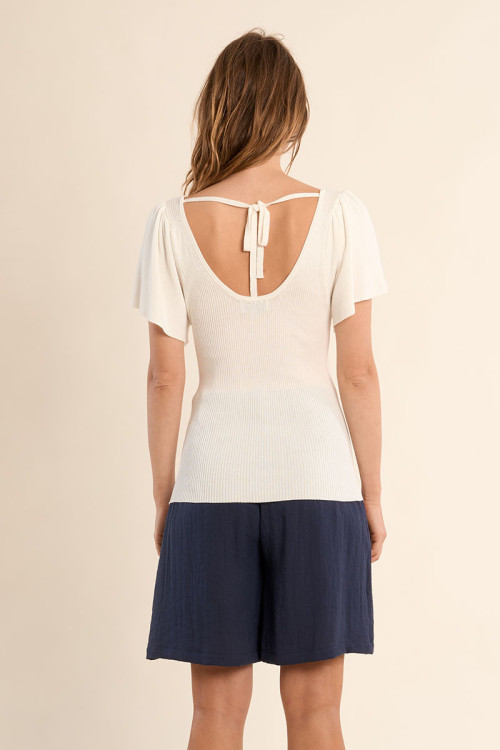 Backless knit top