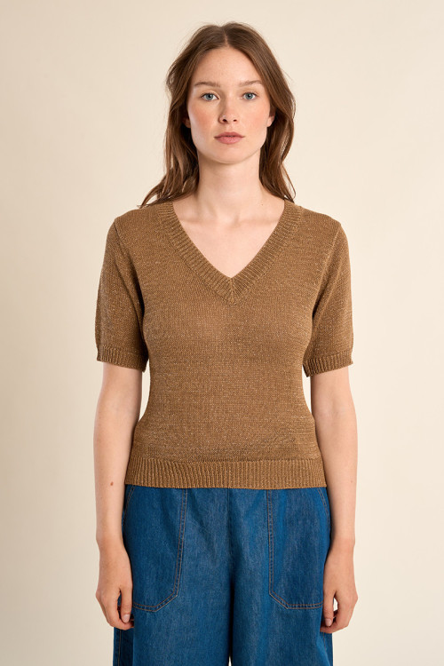 Short-sleeved knitted sweater
