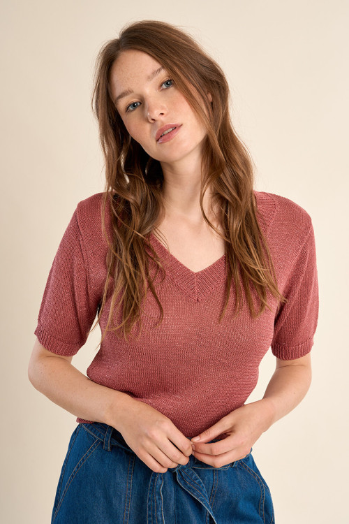 Jersey de mujer de manga corta, escote en V.