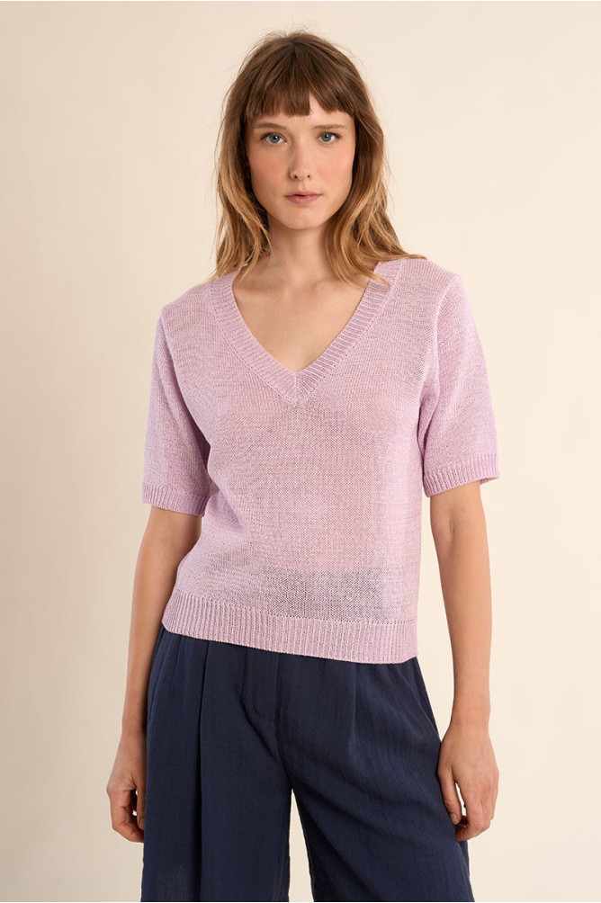 Short-sleeved knitted sweater