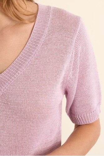 Jersey de mujer de manga corta, escote en V.