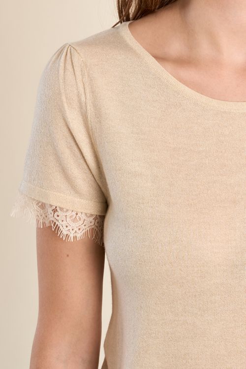 Jersey de mujer de manga corta, detalle encaje.