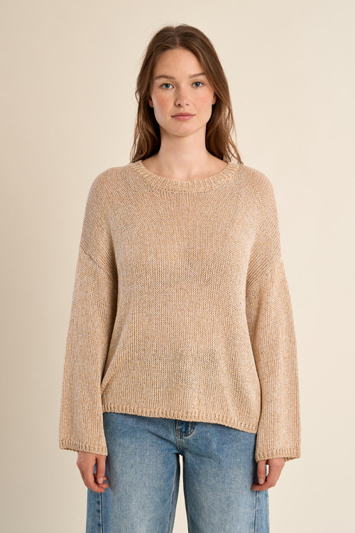 Knitted sweater, round neck