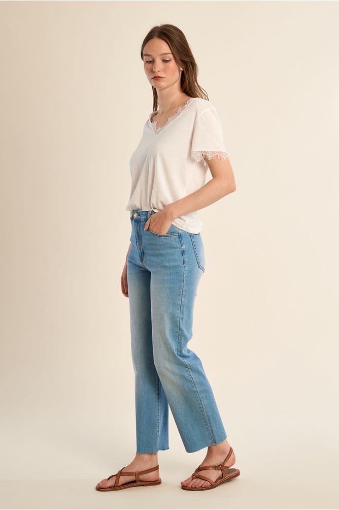 T-shirt basique, détail dentelle