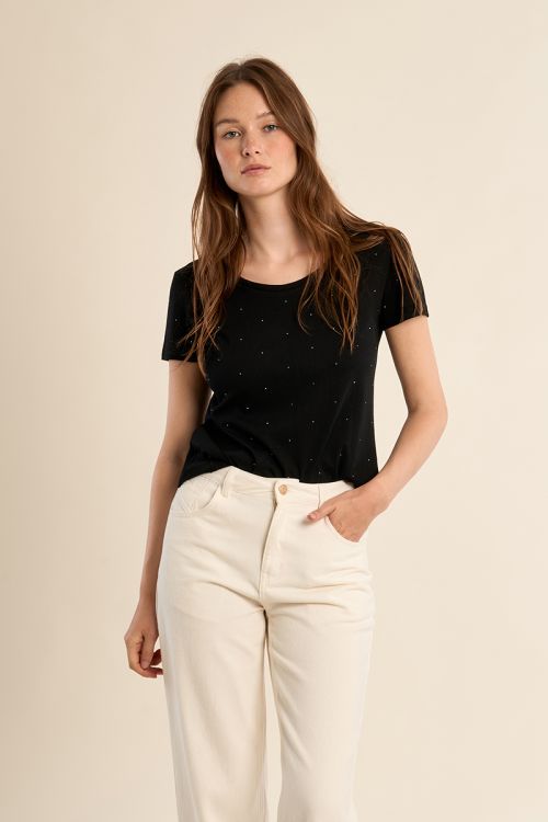 Basic T-shirt, studded with rhinestones
