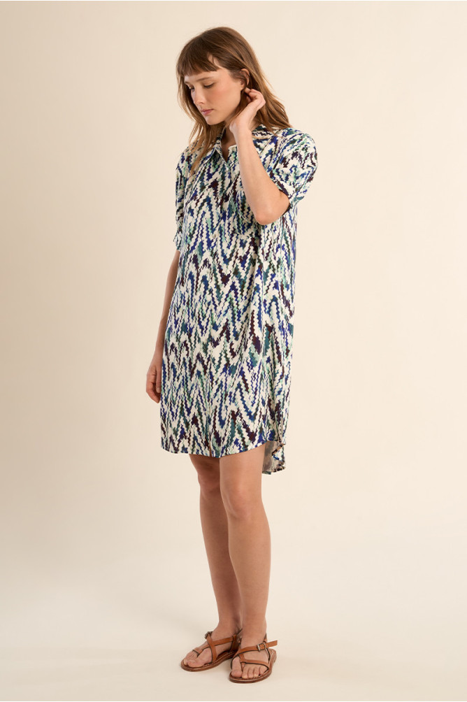 Robe chemise courte, imprimée